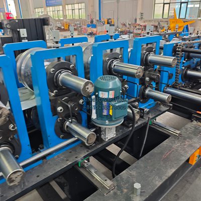 máquina perfiladeira de ripa metálica forma perfis metálicos