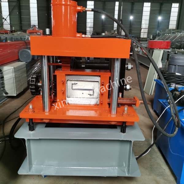 z purlin roll forming machine, shapes steel via rolling