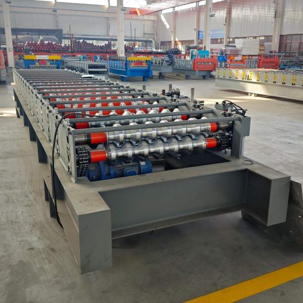 corrugated roofing machine