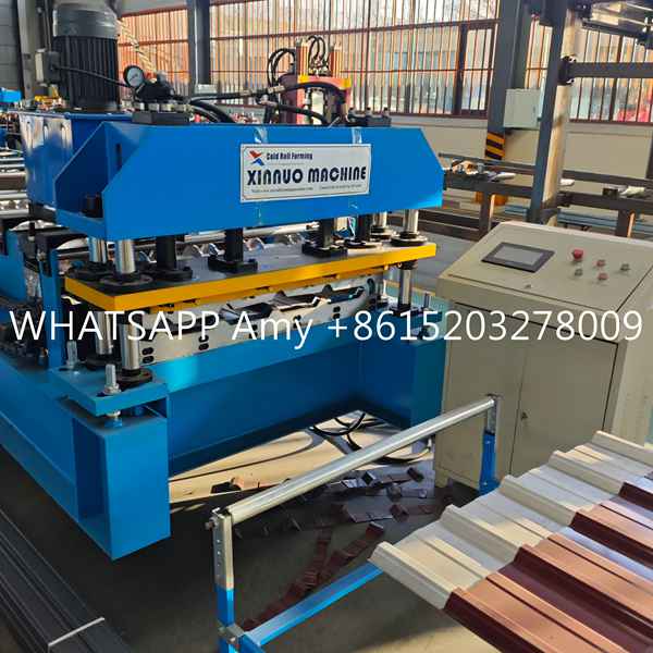metal roofing machine