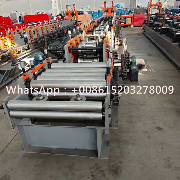 Servo-driven correa purlin machine with motorized section switching and inline punching. C/Z output from GI to PPGI coil for steel frames and solar racking.
