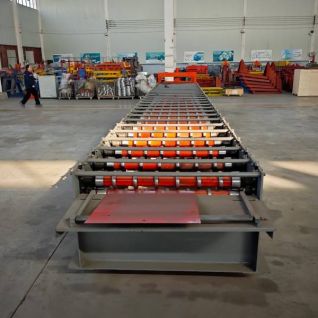 Efficient corrugated roofing sheet maker